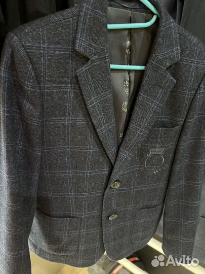 Пиджак, рубашки, водолашки для мальчиков