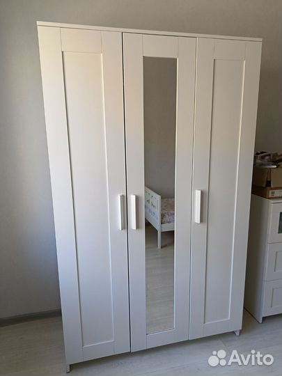 Шкаф IKEA бримнес