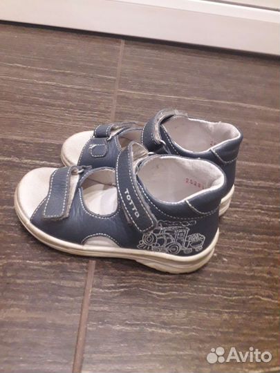 Сандали Тотто