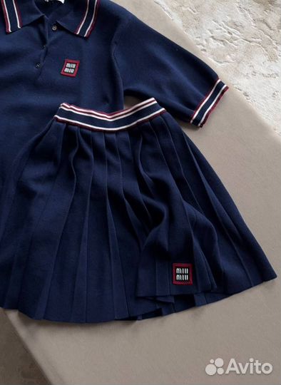 MiuMiu костюм трендовый (топ 2025)