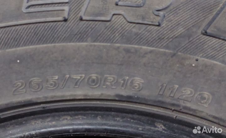 Bridgestone Blizzak DM-Z2 265/70 R16