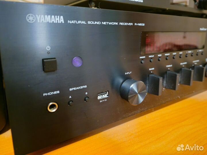 Yamaha r n602