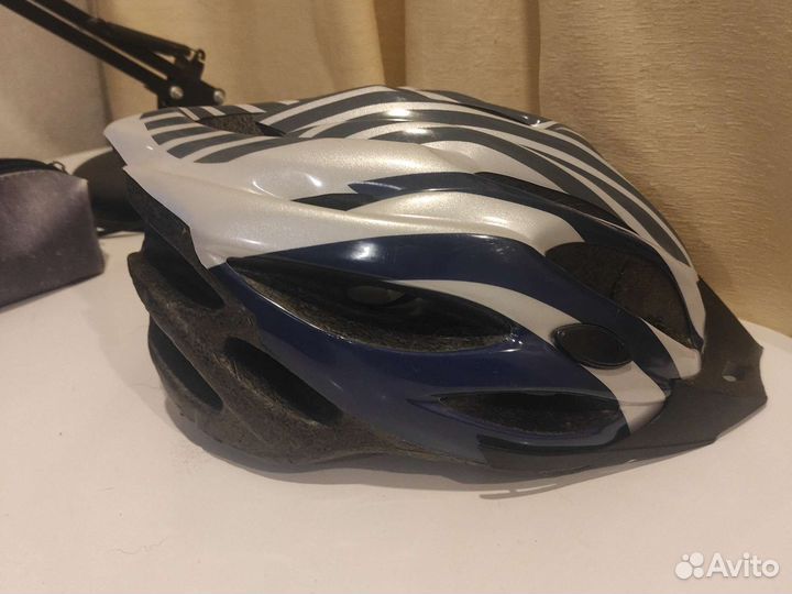Велошлем взрослый