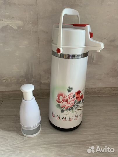 Термос китайский СССР с помпой