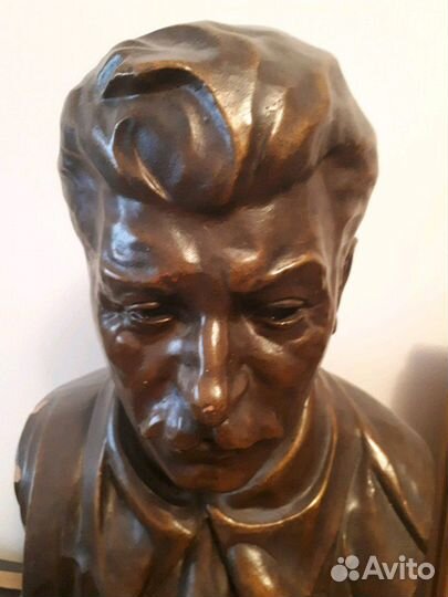 Бюст И.В.Сталина1933г.музейный экспонат,коллекция