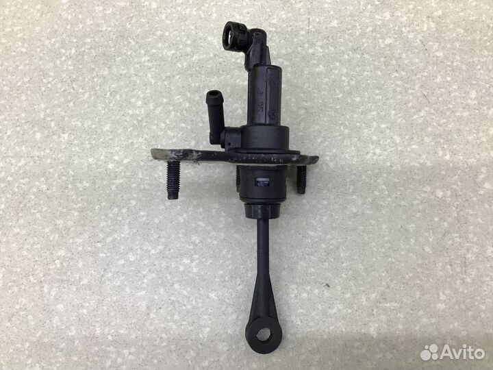 Цилиндр сцепления главный Hyundai Solaris 1 (RB) 2010-2017 416101R100