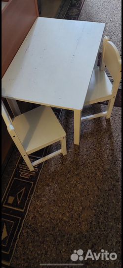 Кровать, стол и 2 стула, для деток