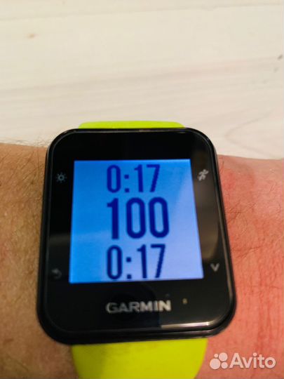 Часы Garmin Forerunner 35