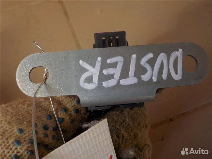 Датчик ускорения Renault Duster K4MA606 2012