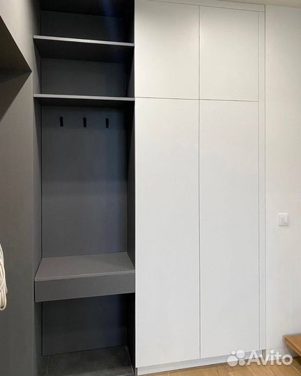 Угловой шкаф