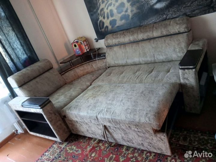 Большой угловой диван раскладной бу