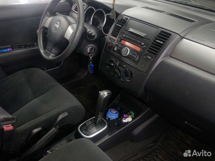 Nissan Tiida 1.6 AT, 2010, 140 000 км