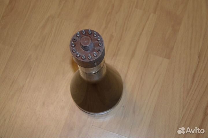 Электронно-лучевая трубка 13ло6И