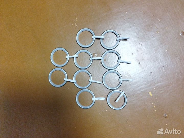 Кольцо с креплением для металлического карниза