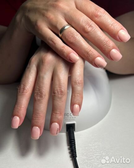 Маникюр педикюр