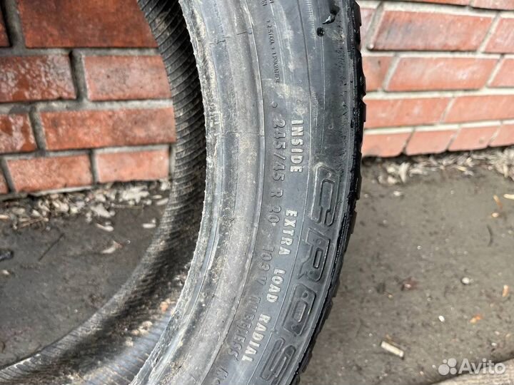 Continental CrossContact UHP E 245/45 R20
