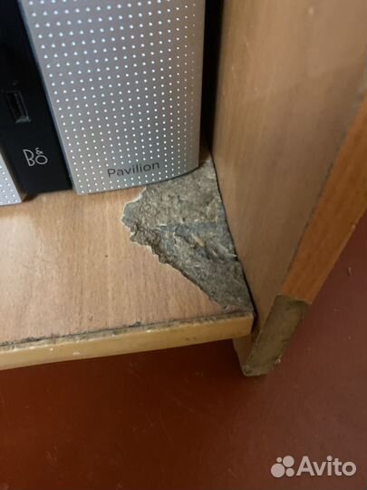 Угловой компьютерный стол