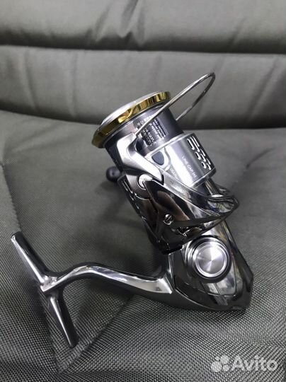Катушка Shimano 18 Stella с3000mhg