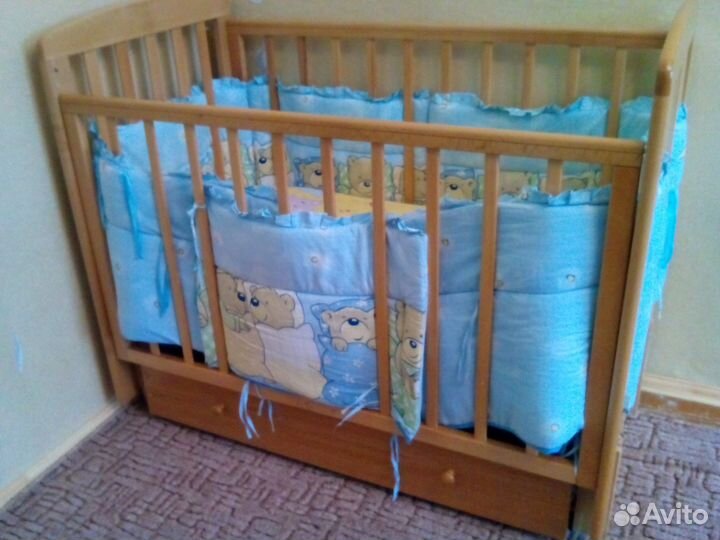 Кроватка от о до 3 лет нат бук, с продольным маятн