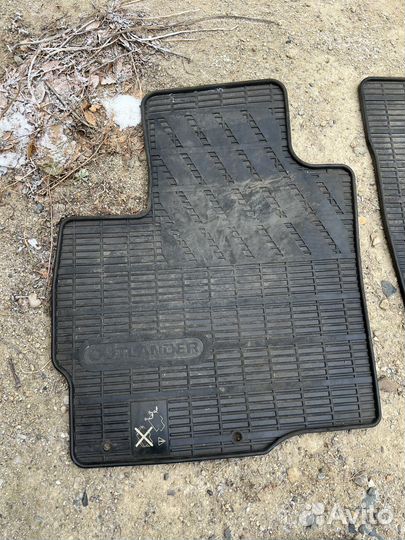 Резиновые коврики митсубиси аутлендер 3