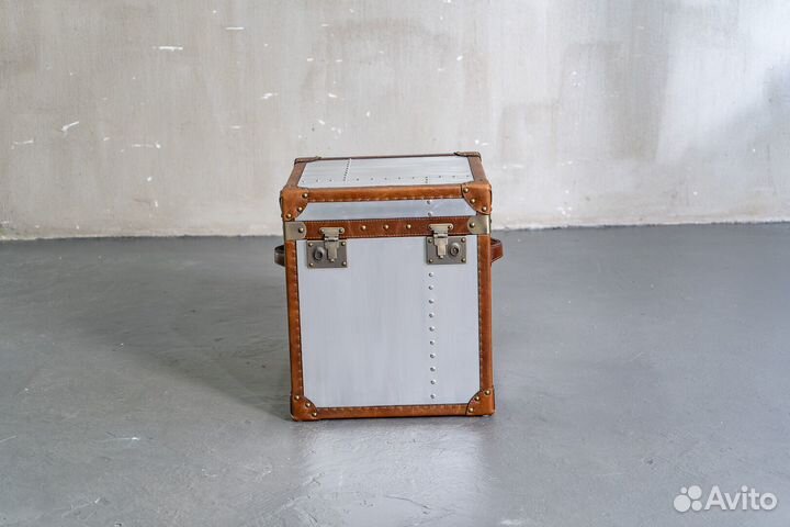 Сундук в стиле лофт