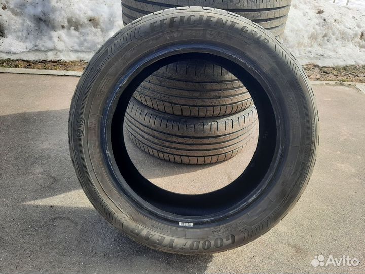 Goodyear EfficientGrip Performance 215/55 R17