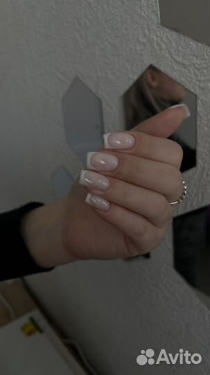 Мастер маникюра и педикюра