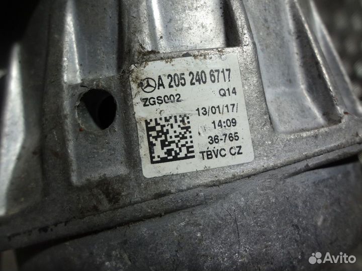 Опора подушка двигателя правая Мерседес 205