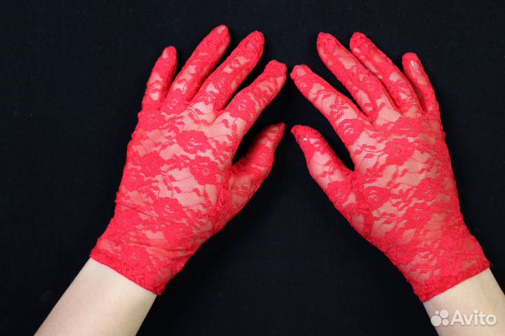 Перчатки кружевные красные