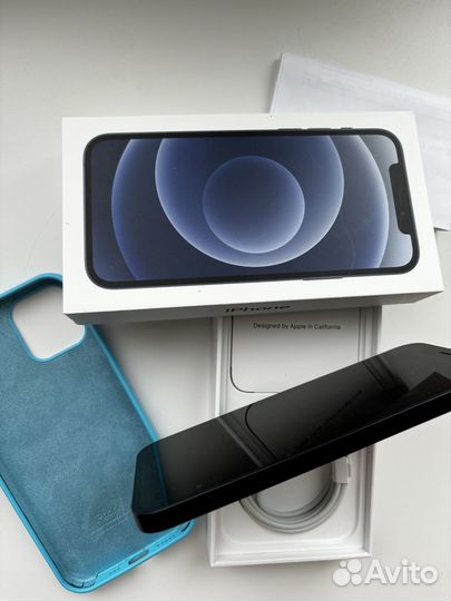 iPhone 12, 64 ГБ