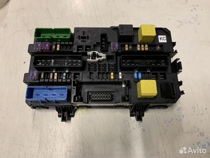 Блок предохранителей Opel Astra H 1.6 z16her