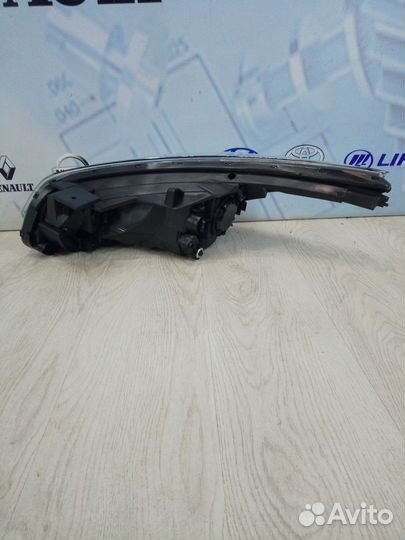 Фара Kia RIO 4 Прав