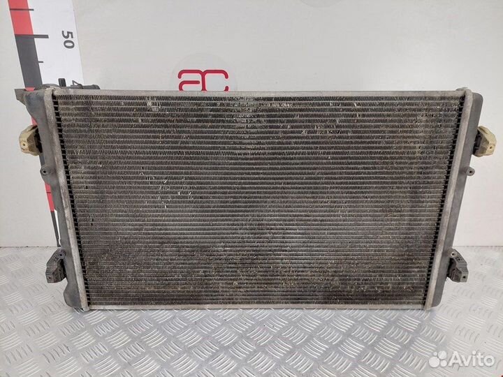 Радиатор основной для Volkswagen Golf 4