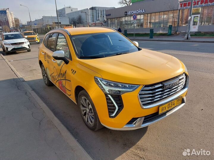 Требуется водитель в штат на авто компании