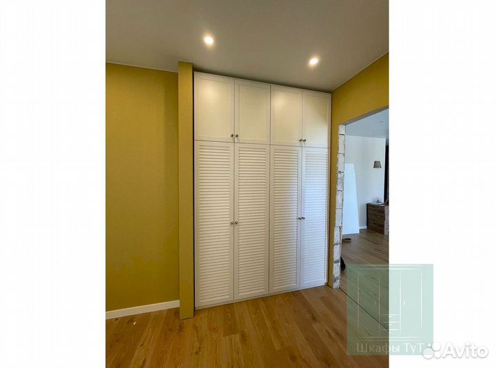 Шкаф стенка