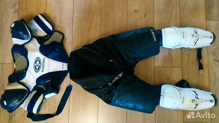 Хоккейный нагрудник, шорты, наколенники юнешеские