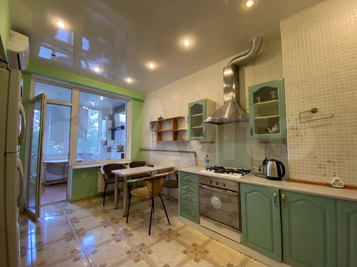 3-к. квартира, 120 м², 3/5 эт.