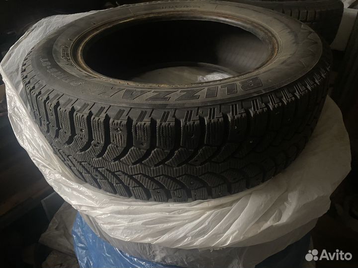 Bridgestone Blizzak Spike-01 185/65 R15
