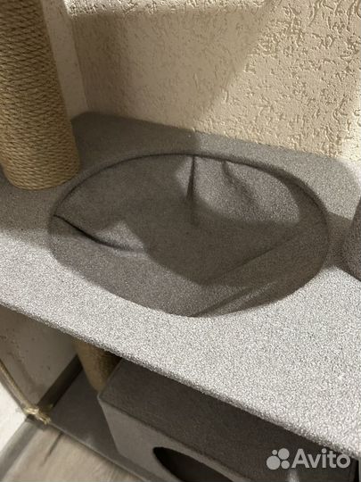 Домик для кошки с когтеточкой