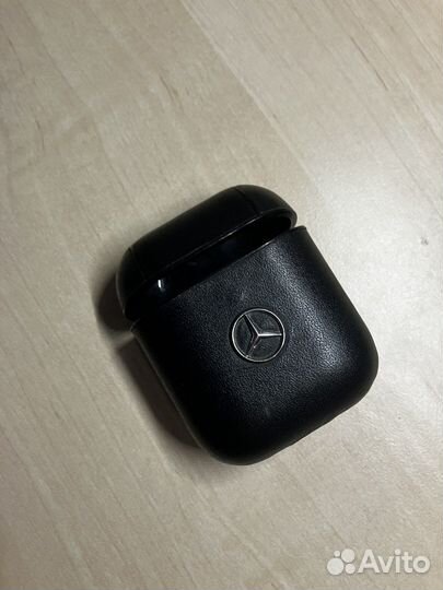 Чехол на 1,2 AirPods оригинал Mersedes-Benz