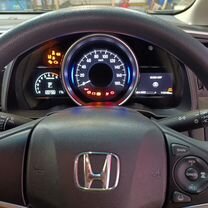 Honda Fit 1.3 CVT, 2018, 111 200 км, с пробегом, цена 1 305 000 руб.