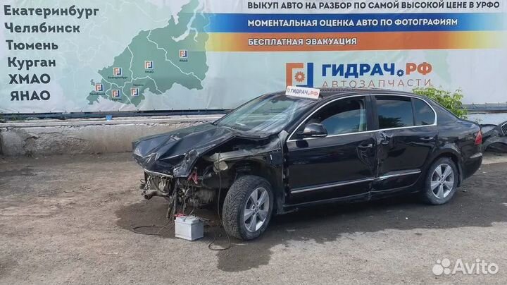 Обшивка потолка Skoda Superb (3T) 3T58675012AV