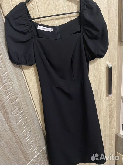 Платье (вечернее, выпускное, на прогулку)