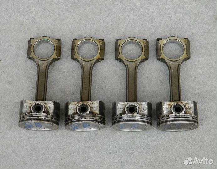 Шатун с поршнем Nissan Qashqai MR20DE