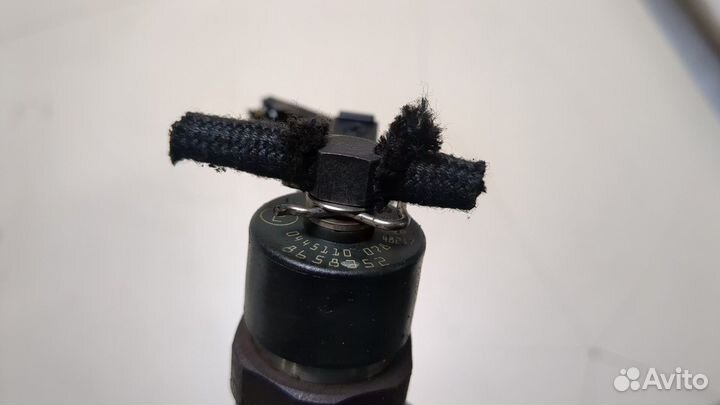 Форсунка топливная Volvo XC90, 2004