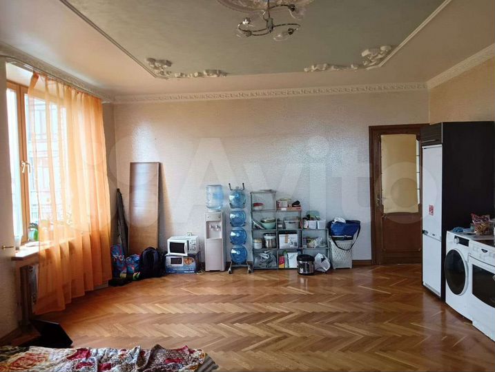 Комната 64,7 м² в 4-к., 8/12 эт.