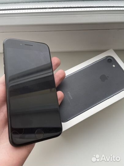 iPhone 7, 32 ГБ