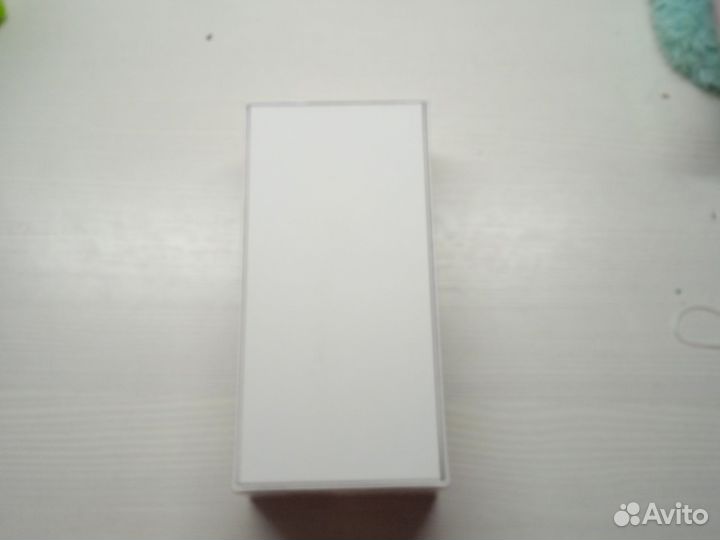 Коробка от телефона