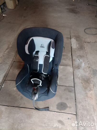 Детское поворотное автокресло