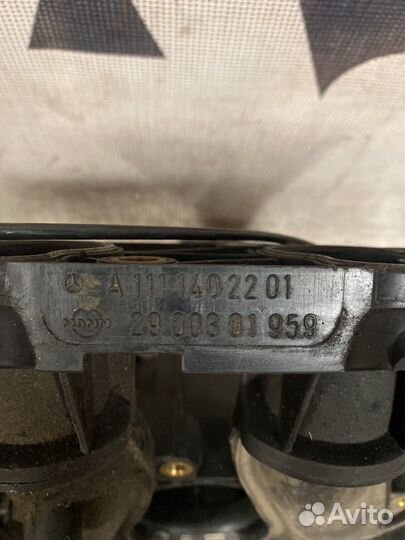 Впускной коллектор Mercedes W202 A1111402201